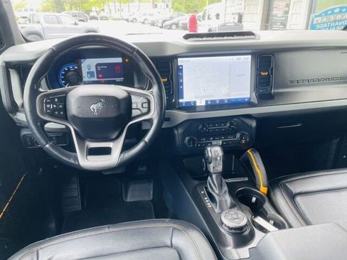 Used 2022 Ford Bronco Badlands AWD/4WD image 15