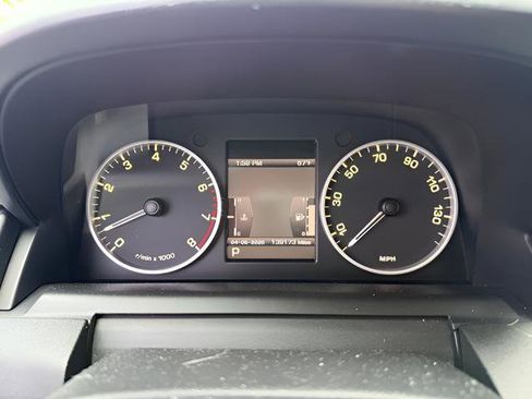 Used 2011 Land Rover LR4 HSE image 17