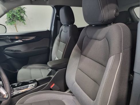 Certified 2025 Chevrolet TrailBlazer LT w/ Convenience Package FWD image 13
