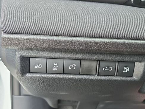 Used 2026 Toyota Camry LE w/ Convenience Package FWD image 26