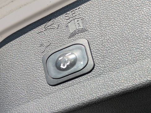 Used 2019 Ford Escape SEL image 14