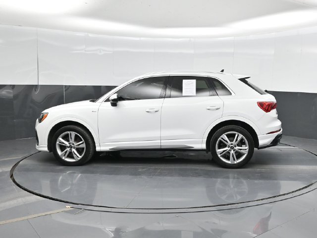 Used 2022 Audi Q3 2.0T Premium AWD/4WD image 9