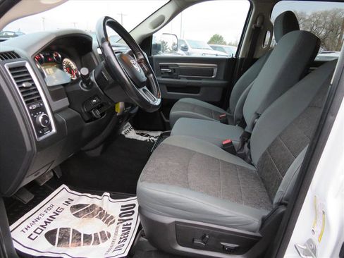 Used 2018 RAM 3500 Big Horn w/ Harvest Edition image 9