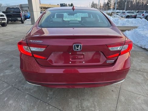 Used 2021 Honda Accord Touring image 6