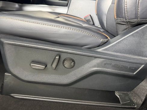 Used 2025 Ford F350 Lariat w/ Black Appearance Package image 27