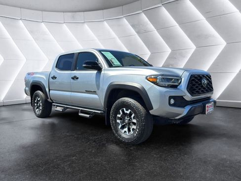 Used 2023 Toyota Tacoma TRD Off-Road w/ TRD Premium Off Road Package image 1