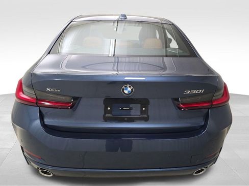 New 2026 BMW 330i xDrive Sedan w/ Convenience Package AWD/4WD image 8