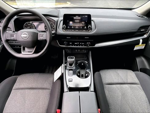 New 2026 Nissan Rogue SV image 5