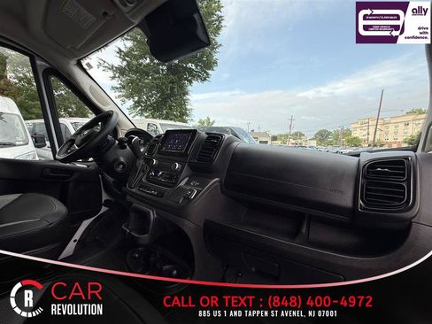 Used 2025 RAM ProMaster 2500 w/ Convenience Group FWD image 28
