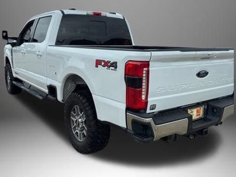 Used 2024 Ford F250 Lariat w/ FX4 Off-Road Package AWD/4WD image 10
