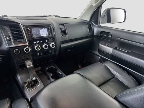 Used 2018 Toyota Sequoia TRD Sport AWD/4WD image 25