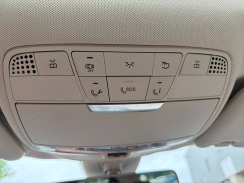 Used 2017 Mercedes-Benz E 300 4MATIC image 57