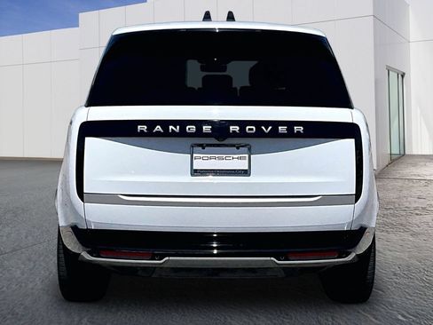 Used 2025 Land Rover Range Rover Autobiography AWD/4WD image 6