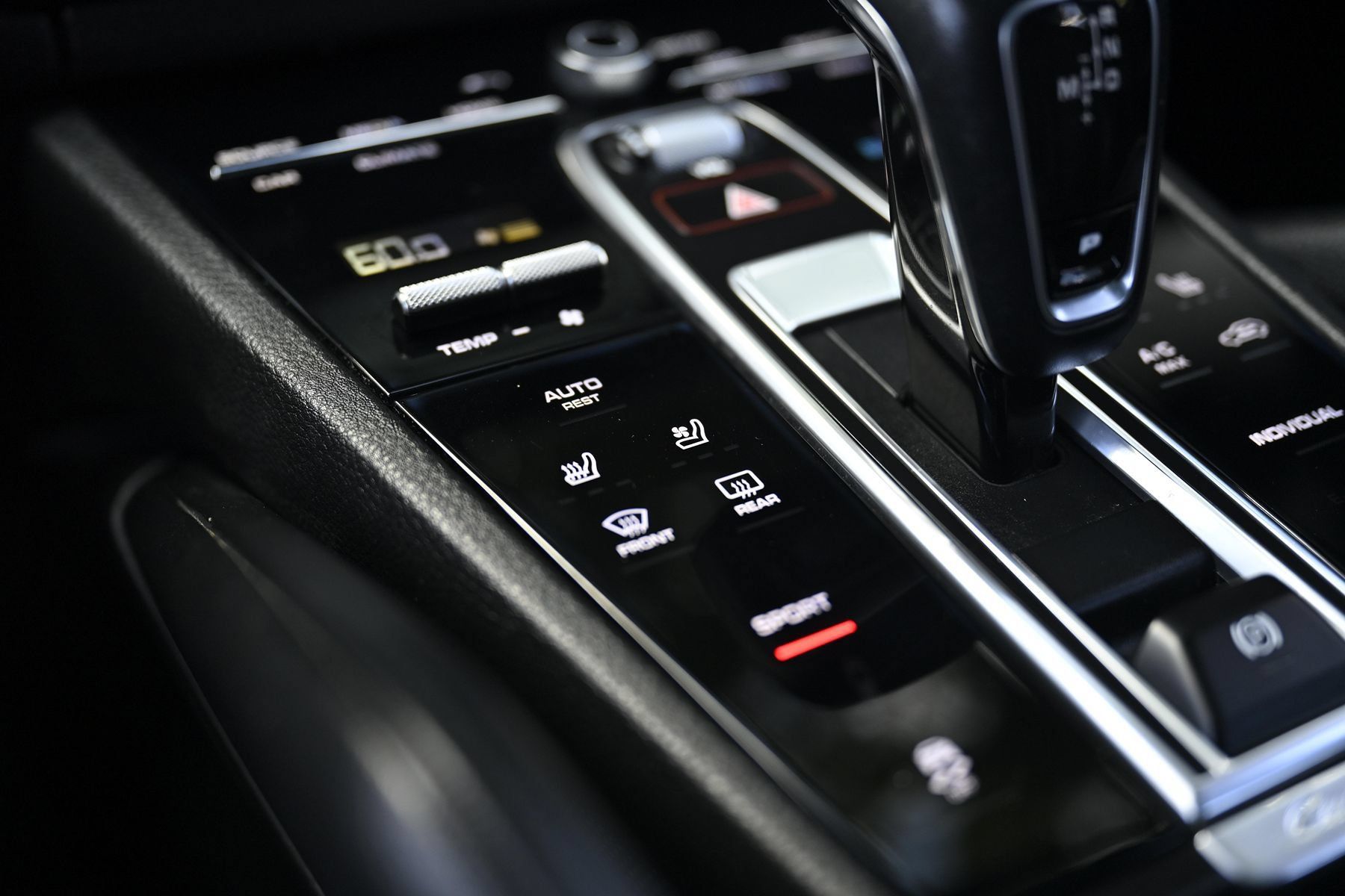 Used 2019 Porsche Cayenne AWD/4WD image 37