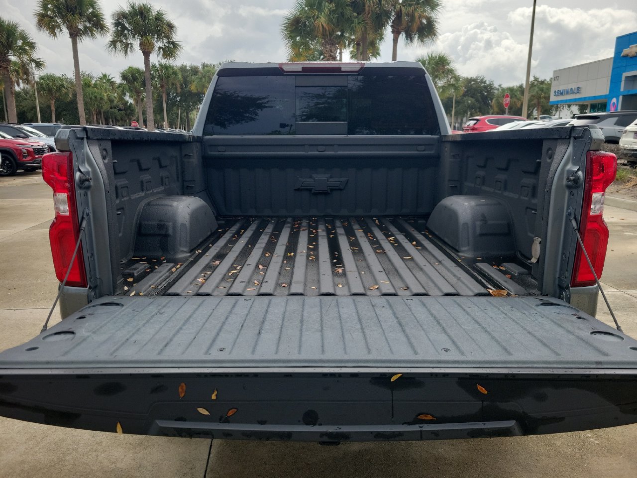 Certified 2022 Chevrolet Silverado 1500 LT Trail Boss w/ LT Trail Boss Premium Package AWD/4WD image 8