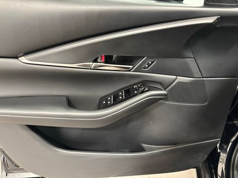 Certified 2025 MAZDA CX-30 AWD 2.5 S w/ Preferred Package image 18