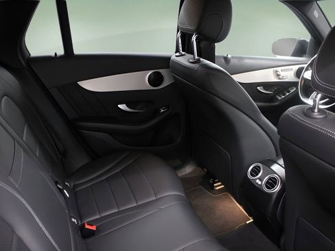 Used 2022 Mercedes-Benz GLC 300 image 28