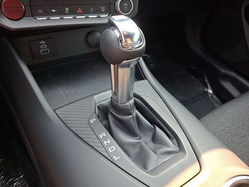 Used 2025 Ford Mustang Coupe RWD image 14