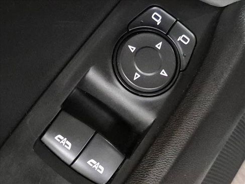Used 2021 Chevrolet Camaro LT w/ Technology Package RWD image 12