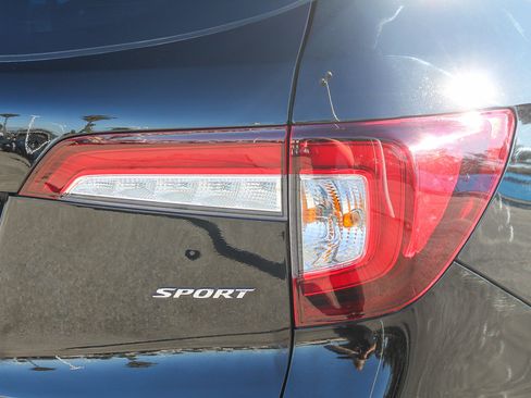 Used 2022 Honda Pilot Sport image 10