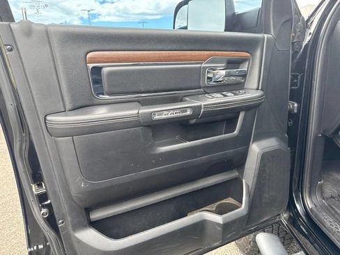 Used 2015 RAM 2500 Laramie w/ Black Appearance Group AWD/4WD image 17