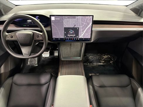 Used 2025 Tesla Model X AWD/4WD image 29