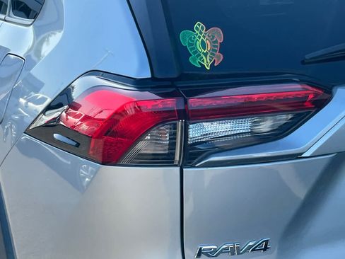 Certified 2019 Toyota RAV4 XLE w/ Carpet Mat Package FWD image 20