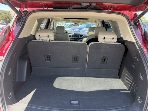 Used 2019 Buick Enclave Premium w/ Experience Buick Package AWD/4WD image 11