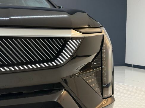 Certified 2025 Cadillac Optiq Luxury 1 image 22