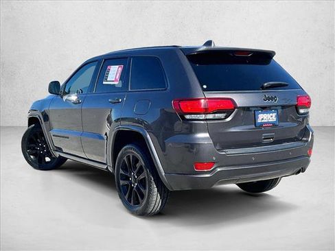 Used 2020 Jeep Grand Cherokee Altitude image 13