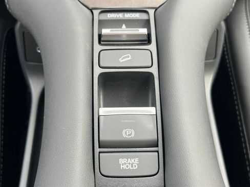 New 2026 Honda HR-V EX-L image 32