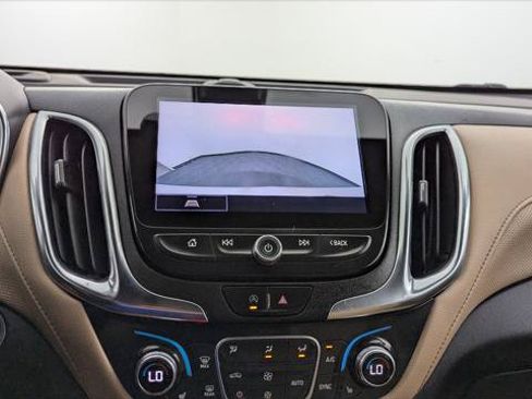 Used 2022 Chevrolet Equinox Premier AWD/4WD image 28