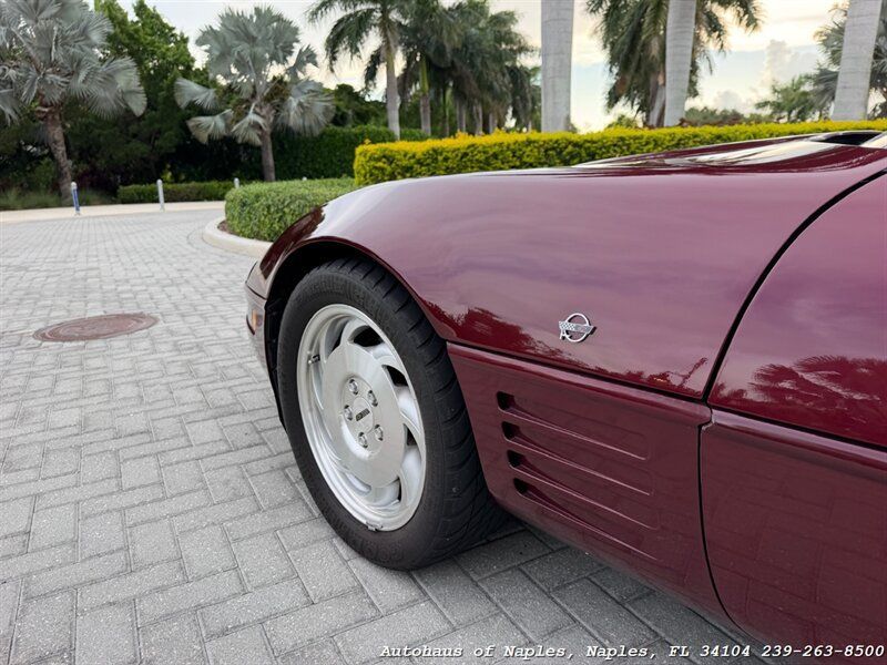 Used 1993 Chevrolet Corvette Coupe RWD image 12