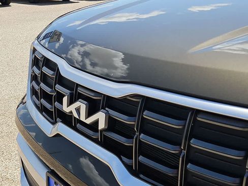 Used 2024 Kia Telluride S w/ S Sunroof Package FWD image 13