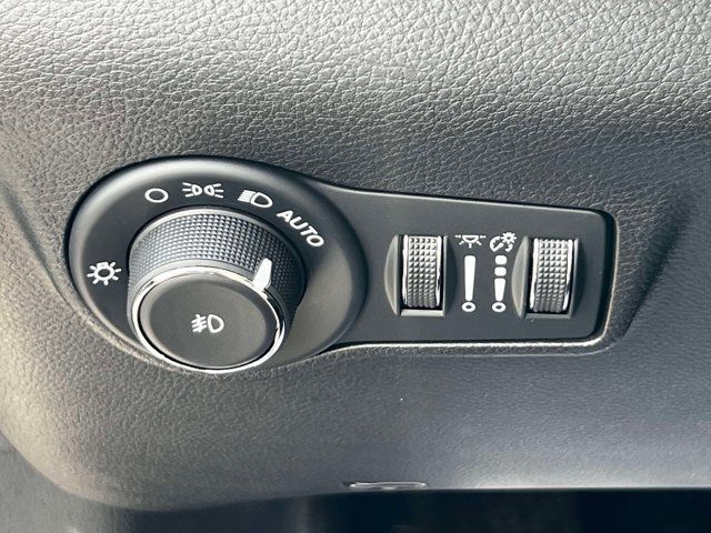 Used 2026 Jeep Compass Limited AWD/4WD image 20