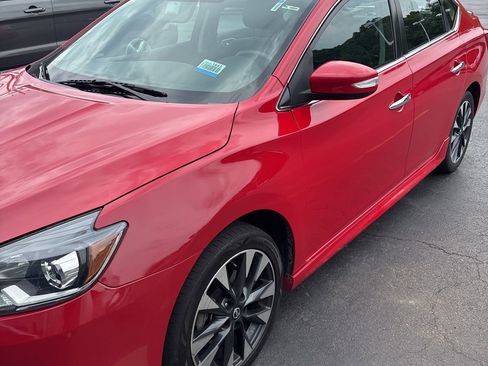 Used 2019 Nissan Sentra SR FWD image 1