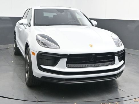New 2026 Porsche Macan S image 8