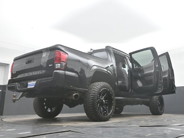 Used 2021 Toyota Tacoma SR AWD/4WD image 51