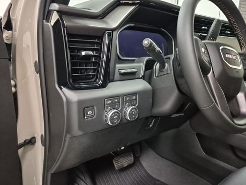 New 2026 GMC Sierra 2500 AT4 w/ AT4 Premium Plus Package image 18