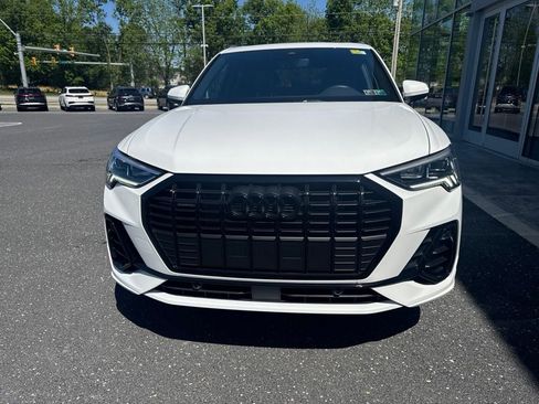 Certified 2025 Audi Q3 2.0T Premium w/ Convenience Package AWD/4WD image 35