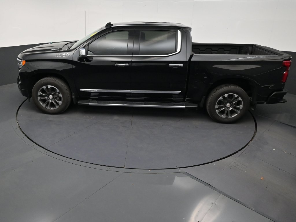 Used 2026 Chevrolet Silverado 1500 High Country w/ Technology Package RWD image 13