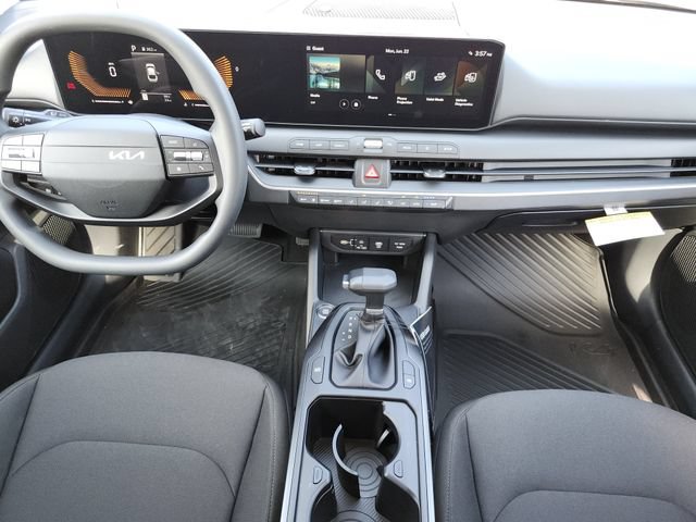 New 2026 Kia K4 FWD image 19
