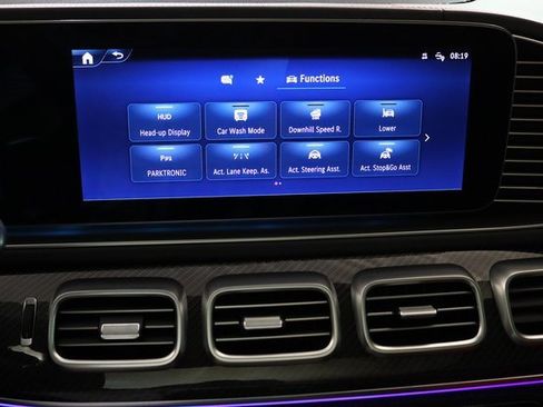 Used 2025 Mercedes-Benz GLE 63 AMG S w/ Driver Assistance Package image 9