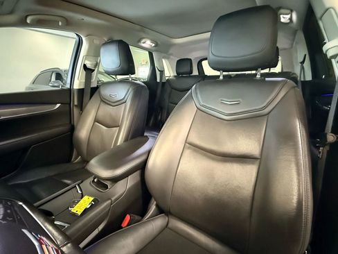 Used 2019 Cadillac XT5 Premium Luxury image 10