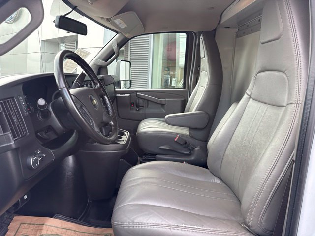 Used 2023 Chevrolet Express 3500 w/ Power Convenience Package RWD image 16