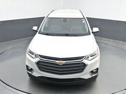 Used 2018 Chevrolet Traverse LT w/ LPO, Floor Liner Package FWD image 20