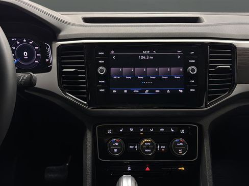 Used 2023 Volkswagen Atlas SE w/ Panoramic Sunroof Package image 13