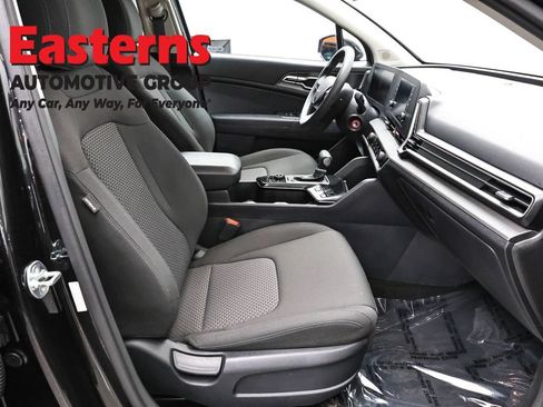 Used 2024 Kia Sportage LX FWD image 23