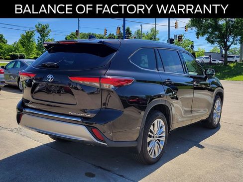 Used 2022 Toyota Highlander Platinum AWD/4WD image 4