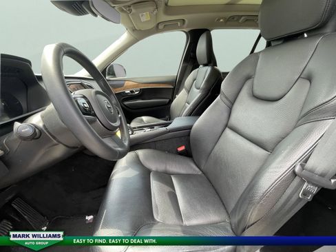 Used 2023 Volvo XC90 T8 Plus image 9